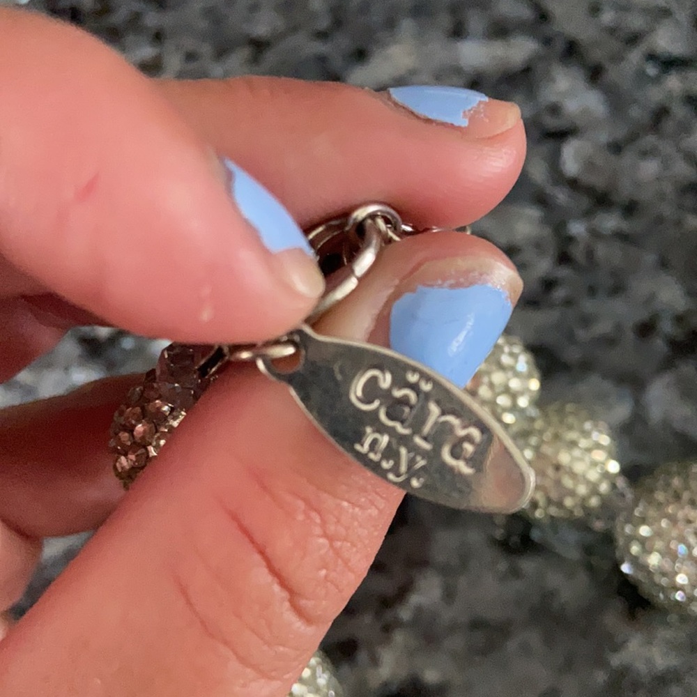 Necklace - Picture 2 of 3